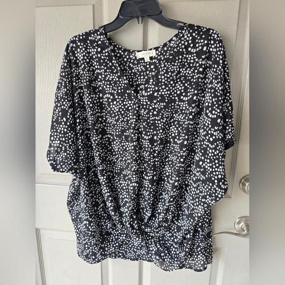 Umgee Wrap Blouse Womens XL White Black Lightweight Oversize Flowy - Picture 3 of 10